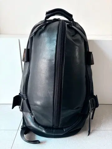 KATSUYUKI KODAMA 블랙 가죽 백팩 백팩