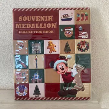 디즈니 크리스마스 메달 케이스 2025