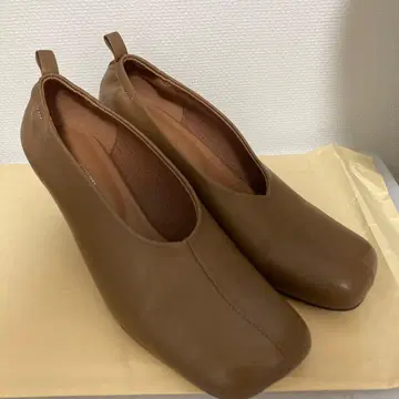 Beauty&Youth 뷰티 앤 유스 가죽 펌프스 25cm