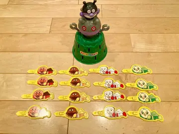 박스 포함 호빵맨 세균맨과 그냥 쿵쾅쿵쾅 호빵펀치!