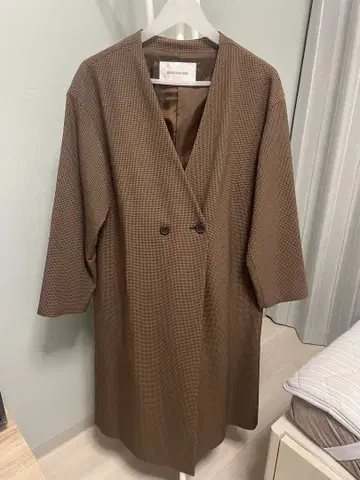 NATURAL BEAUTY BASIC 울 라이크 V넥 코트