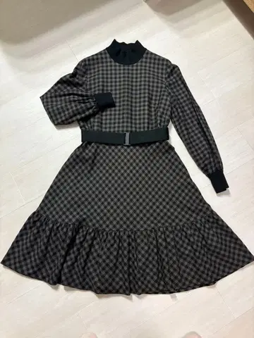 AKRIS punto 체크 무늬 원피스 38 사이즈