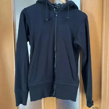 Y-3 블랙 후드 부착 후드티 XS/TP