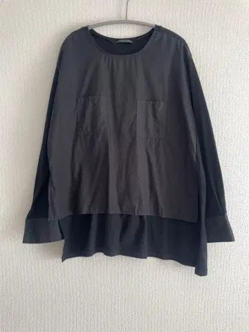 미즈이로 인드 블랙 긴팔 셔츠