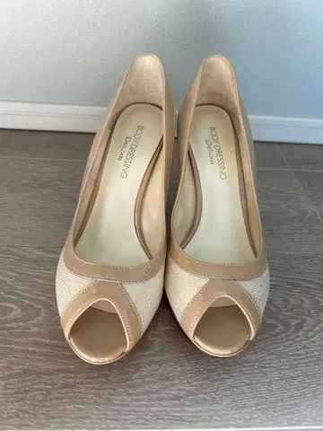 BODY DRESSING 오픈토 펌프스