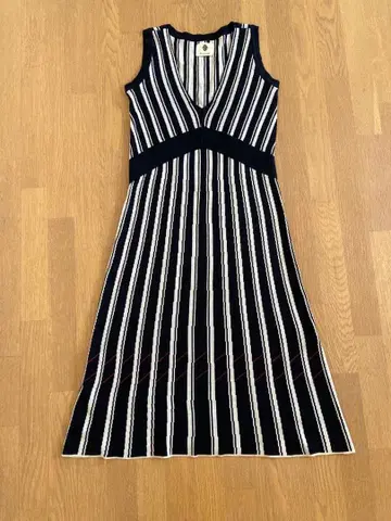 아모르 카프리스 니트 원피스