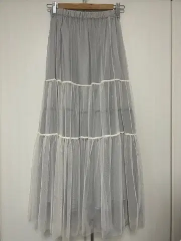 그레이 튤 티어드 롱 스커트