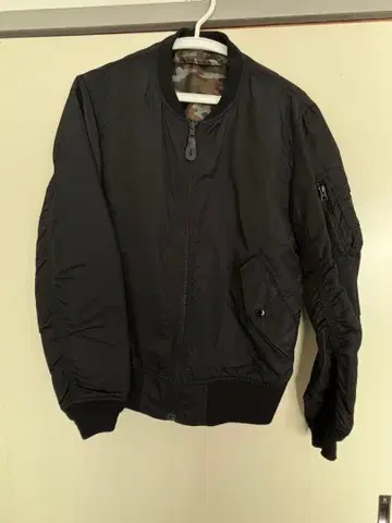 블랙 MA-1 플라이트 자켓