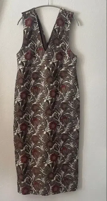 플라워 패턴 V넥 슬리브리스 튜닉 원피스