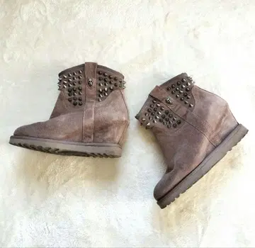 아쉬 Ash 어그 부츠 카멜 인힐 38 스컬 스터드 스웨이드