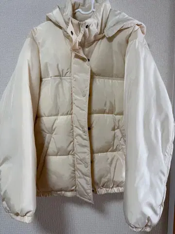 w closet 후드 부착 다운 자켓 크림색