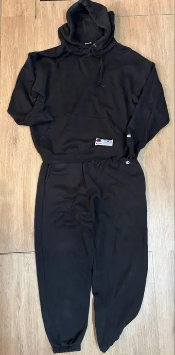 [ M 사이즈 ] Champion 블랙 맨투맨 세트