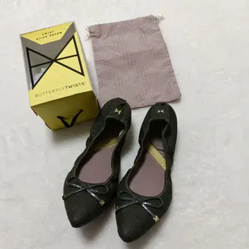 BUTTERFLY TWISTS 플랫슈즈 올리브 그린