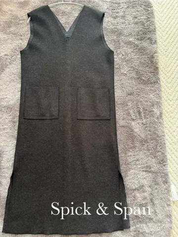 spick &span의 가을/겨울 소재 V넥 원피스