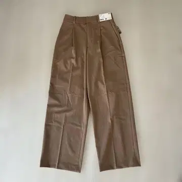 유니클로 베이지 턱 와이드 팬츠 S 사이즈