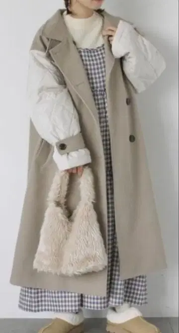 ehka sopo 베이지 롱 코트 퀼팅 소매