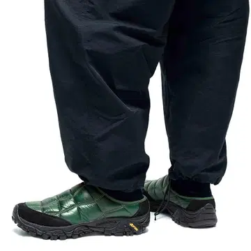 컨디션 최상 MERRELL 모아브 2 슬라이드 퀼티드 23.5 슬립온