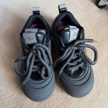 킬 위너 스니커즈 블랙/그레이 UK8