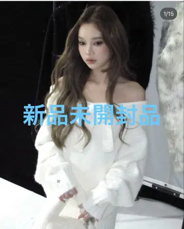 andwang Ribbon off shoulder knit set