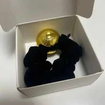 LOEM moon 블랙 스크런치