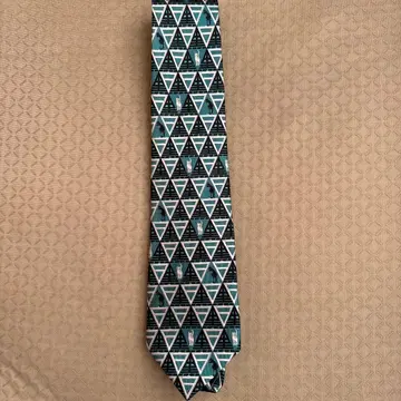 TAYA 타이 삼각형 패턴 넥타이