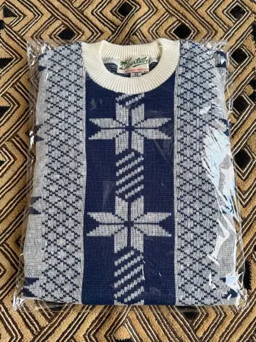 At Last 자카드 니트