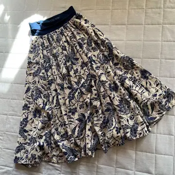 Vita lita 변형 롱 플레어 스커트