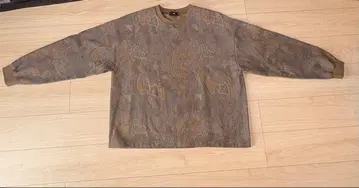 HARE 브라운 계열 패턴 긴팔 트레이닝복