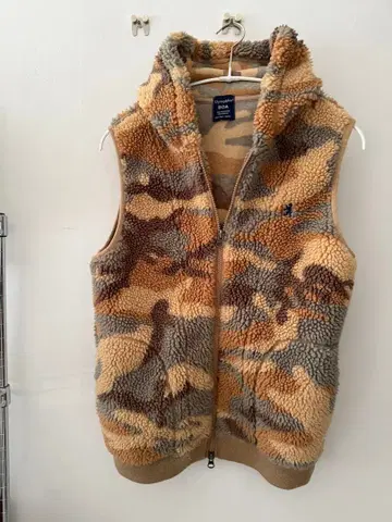 Gymple 카모플라쥬 보아 자켓