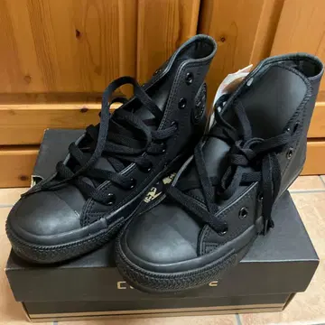 새상품 컨버스 하이컷 가죽 스니커즈 블랙 23.5cm