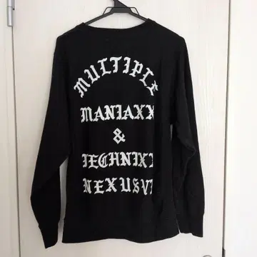 NEXUSVII. 블랙 크루넥 맨투맨