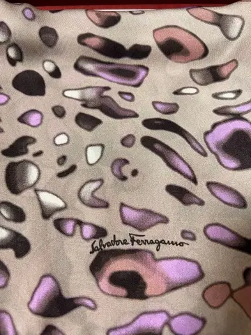 페라가모 실크 스톨