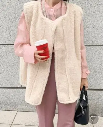 nugu 리버서블 퍼 베스트