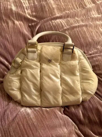 muta /8 아이보리 퀼팅 핸드백