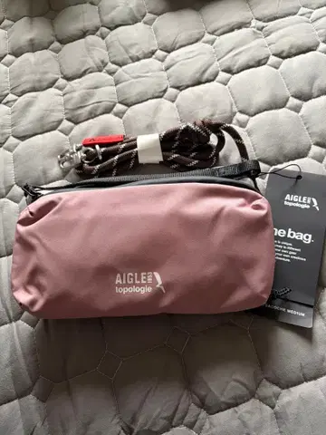 AIGLE topologie 핑크 계열 보틀 사코슈