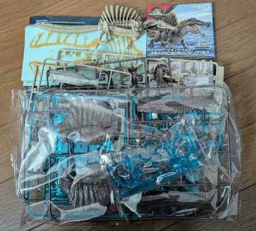 반다이 플라노사우루스 스피노사우루스 & 티라노사우루스 조립
