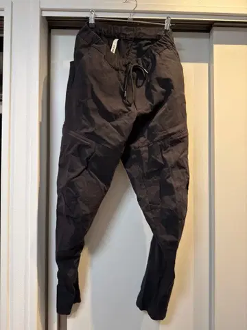 ATTACHMENT 드로우 스트링 이지 팬츠 사이즈 2 블랙