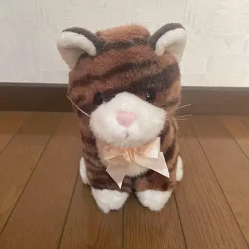 고양이형 봉제 인형 중형 브라운/화이트