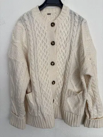 미라 오웬 Mila Owen 케이블 짜임 니트 가디건 새상품급