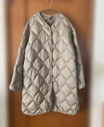 유니클로 울트라 라이트 다운 릴랙스 코트