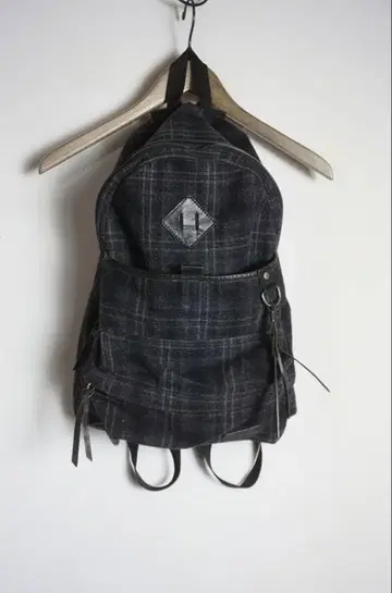 팩터텀 체크 무늬 럭색 백팩 데이팩 가죽 절개