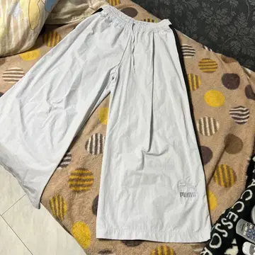 PUMA 화이트 와이드 팬츠 L 사이즈
