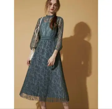 그린 레이스 플리츠 드레스