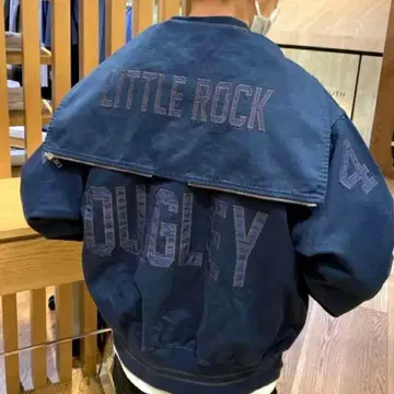 새상품급 Quigley 키그리 리틀락 자수 블루종 M 사이즈