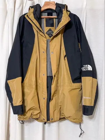 THE NORTH FACE 마운틴 파카 GORE-TEX 블랙/베이지