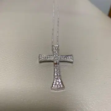 크리스탈 크로스 펜던트 목걸이