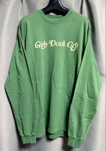 [ 새상품급 ] Girls Don't Cry butterfly 롱T