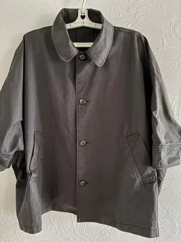 이치 블랙 자켓 뒷면 슬릿