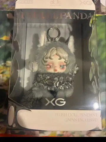 POP MART SKULL PANDA XG 콜라보 스컬 팬더