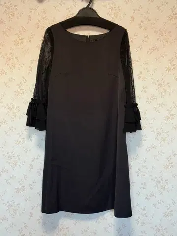 유니버셜 뮤즈 원피스